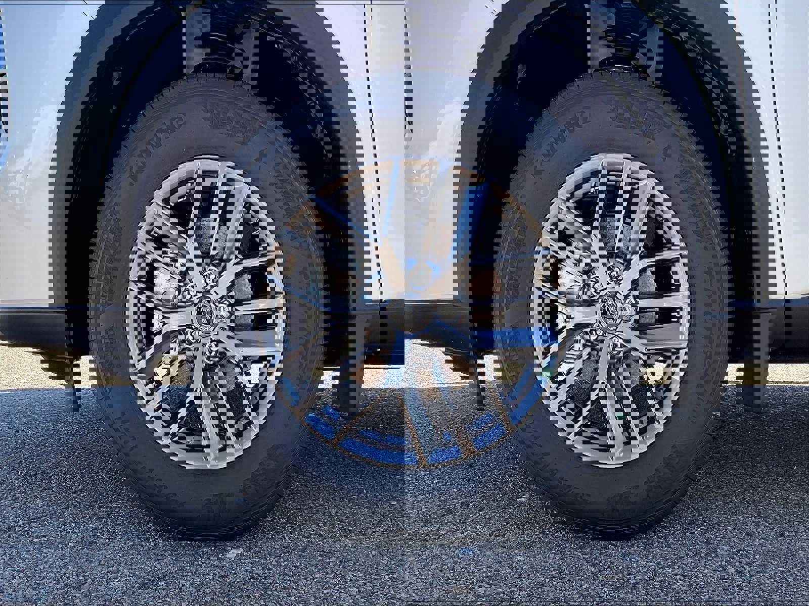 New 2025 Nissan Rogue S image 7