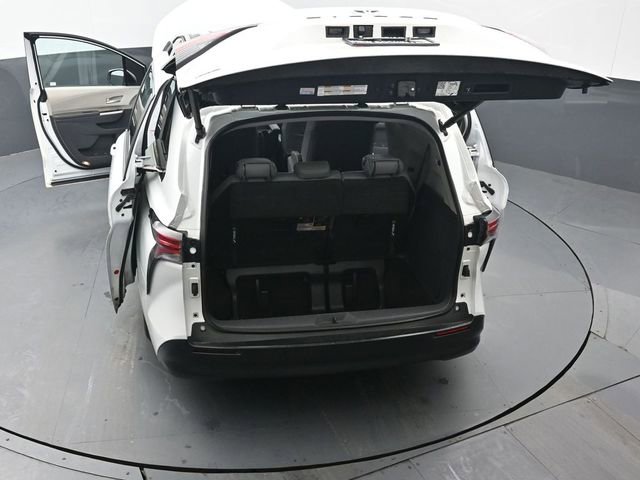 Certified 2022 Toyota Sienna XLE image 53