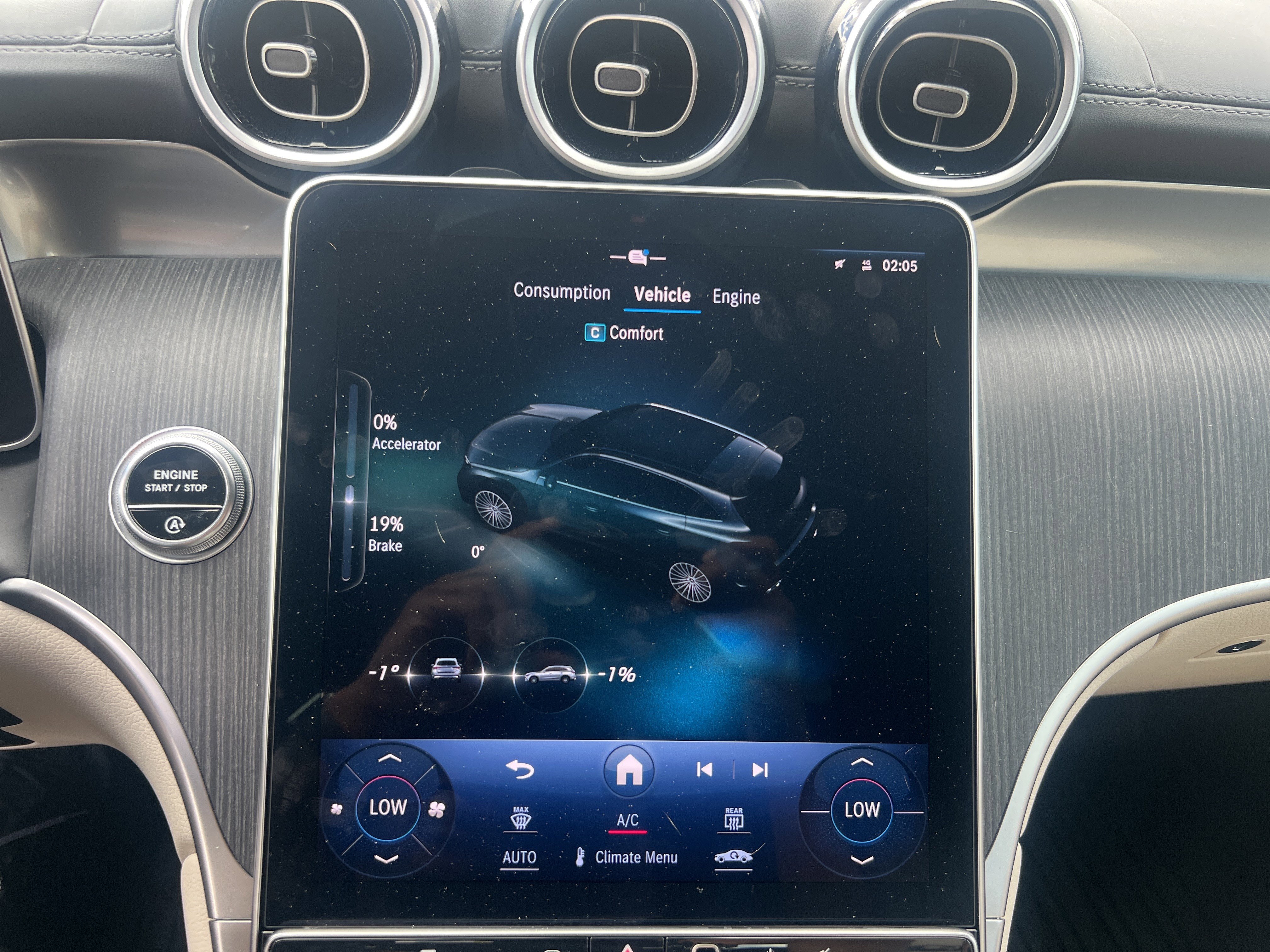 Certified 2024 Mercedes-Benz GLC 300 4MATIC image 24