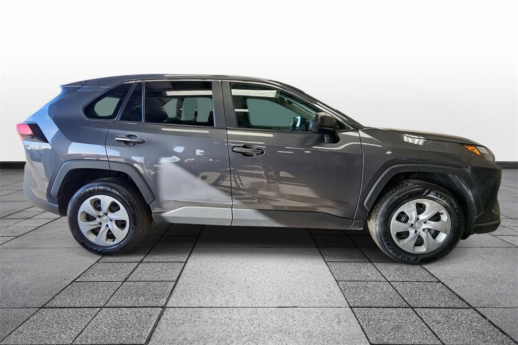 Used 2024 Toyota RAV4 LE image 4