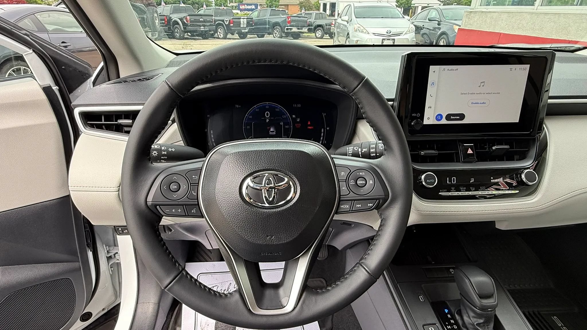 Used 2026 Toyota Corolla Cross LE AWD/4WD image 14
