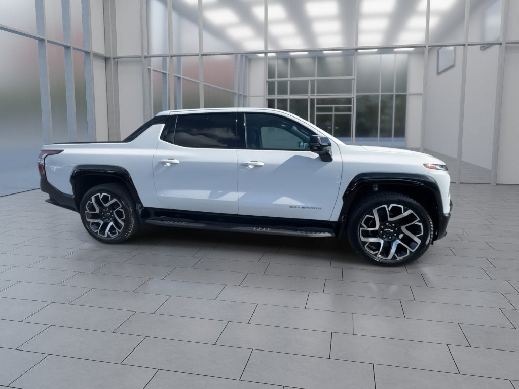 New 2024 Chevrolet Silverado EV RST AWD/4WD image 9