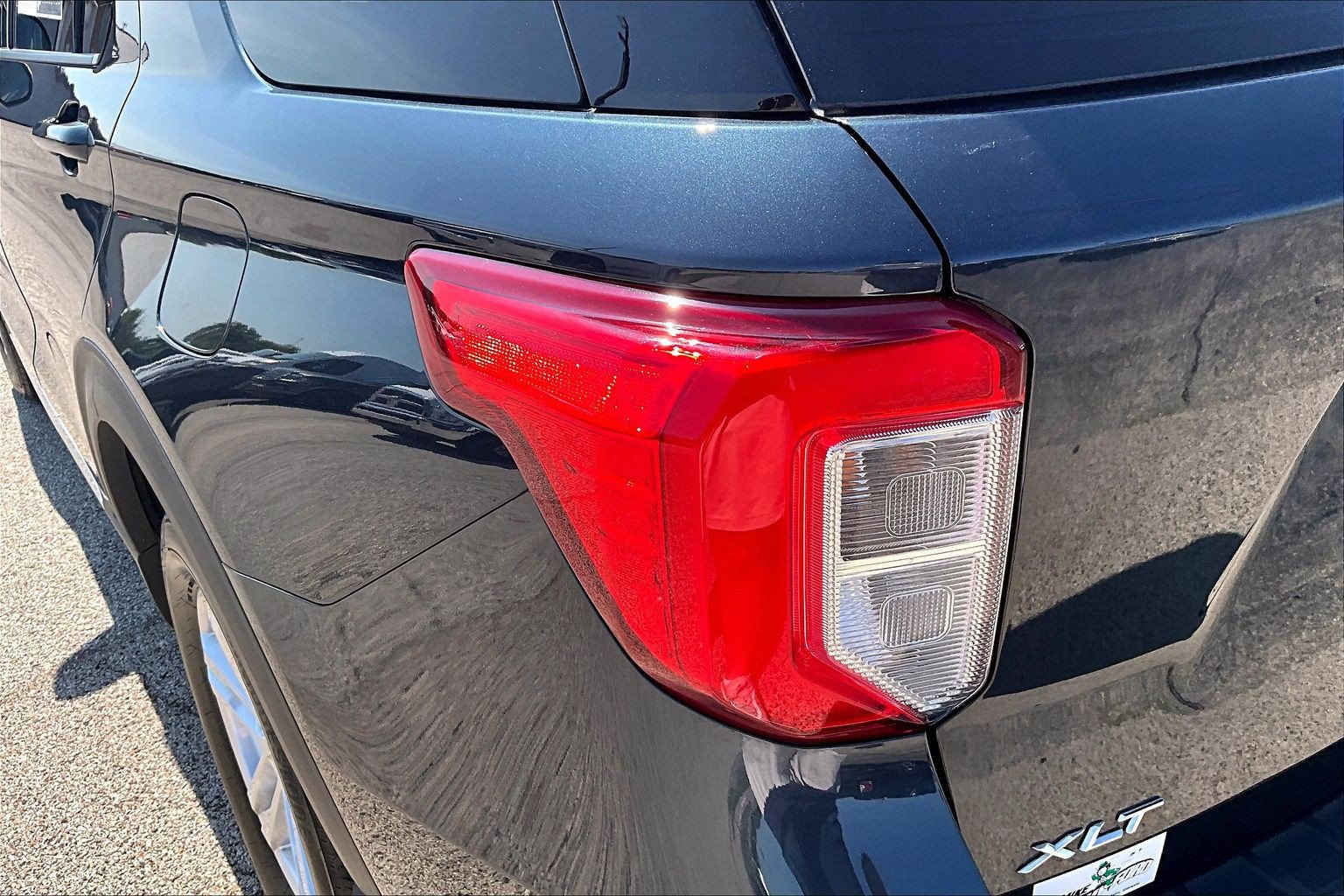 Used 2023 Ford Explorer XLT w/ Equipment Group 202A AWD/4WD image 29