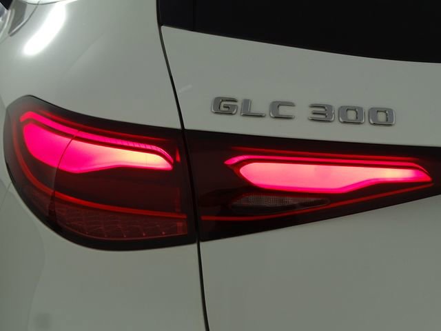 Used 2024 Mercedes-Benz GLC 300 GLC 300 image 44