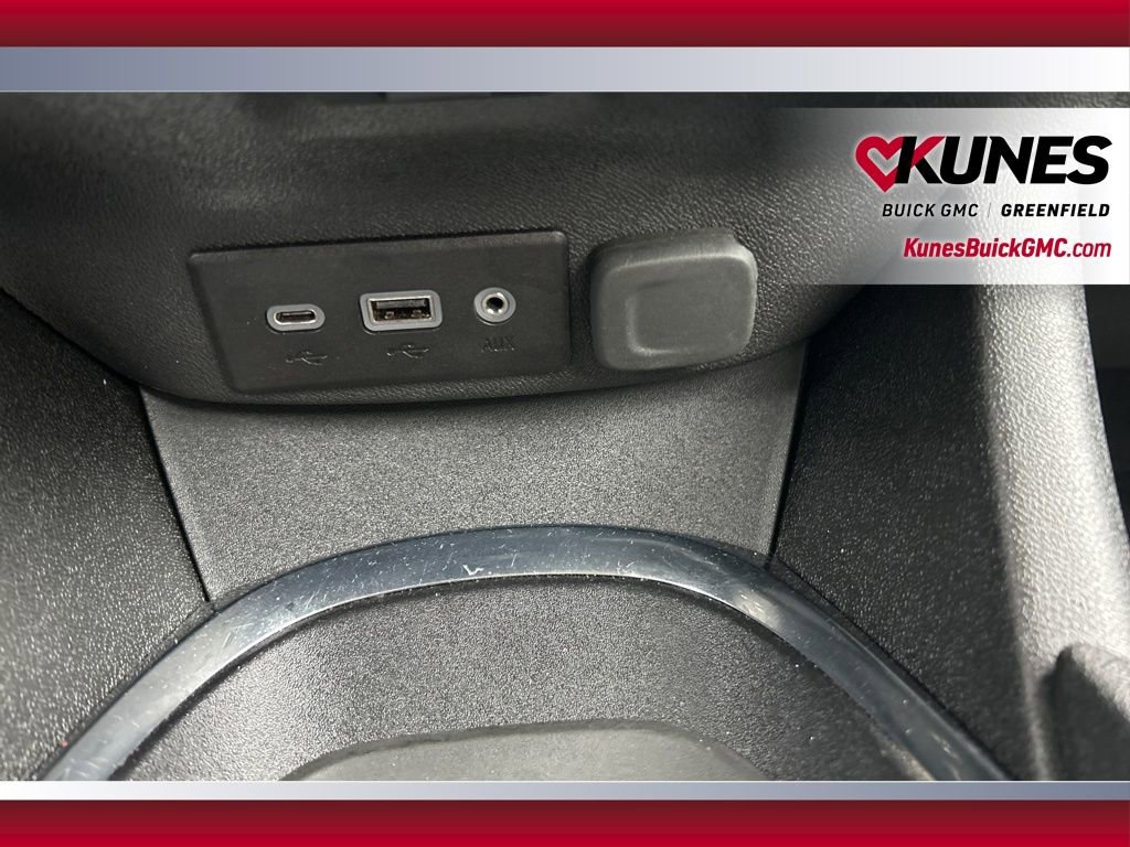 Used 2024 Chevrolet Malibu LT image 30