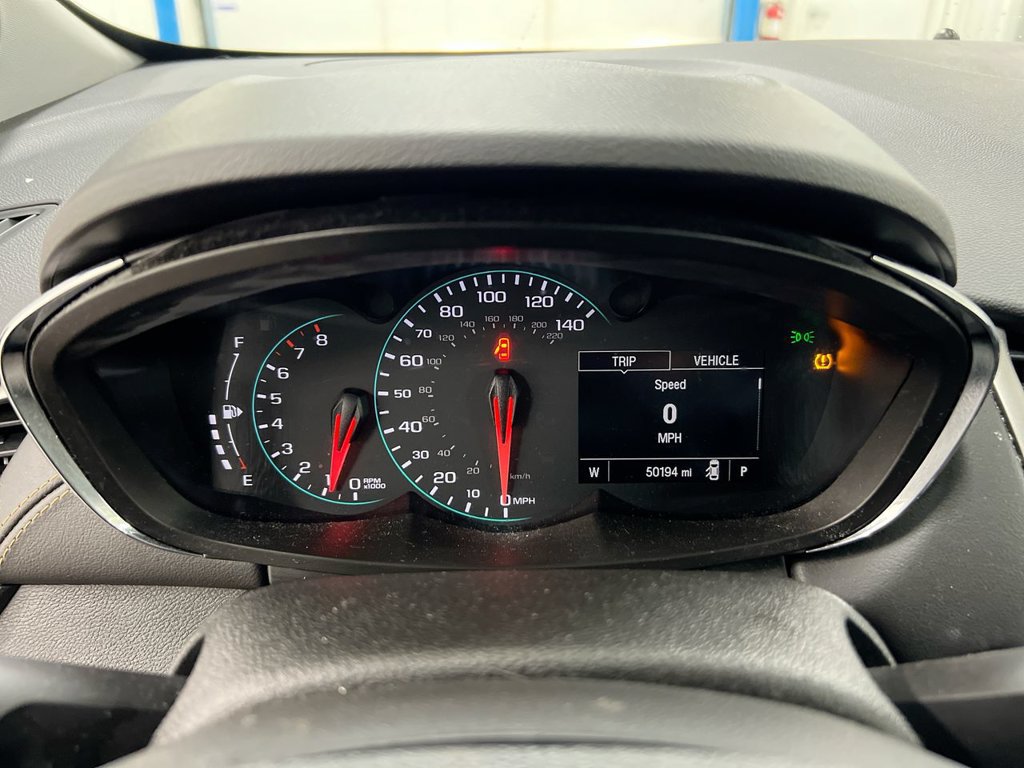 Used 2018 Chevrolet Trax LT w/ LT Convenience Package FWD image 12
