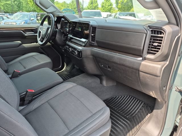 Used 2025 Chevrolet Silverado 1500 LT AWD/4WD image 31