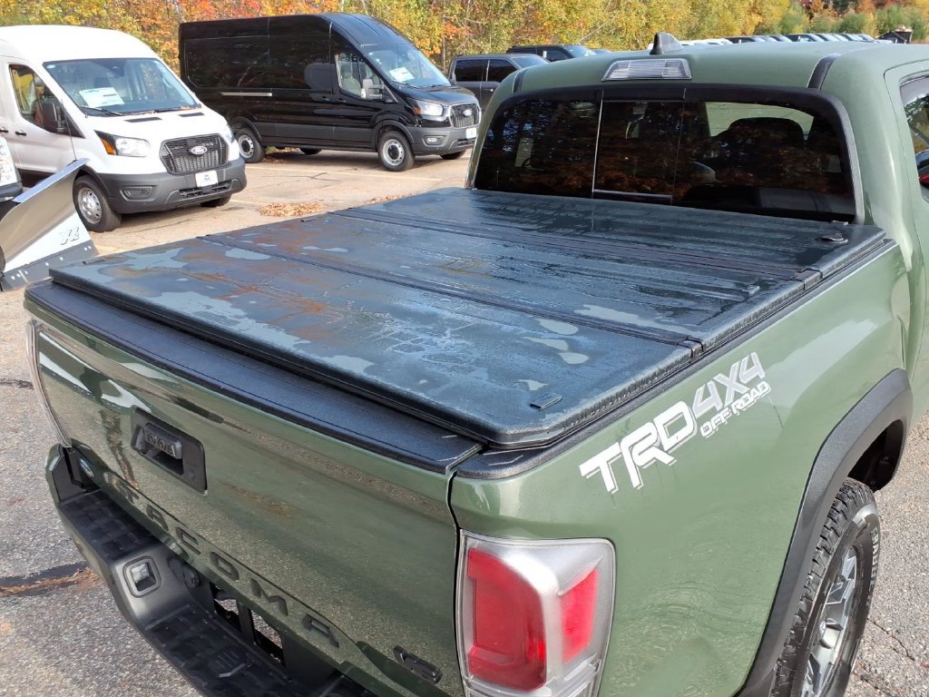 Used 2021 Toyota Tacoma TRD Off-Road w/ TRD Premium Off Road Package AWD/4WD image 10