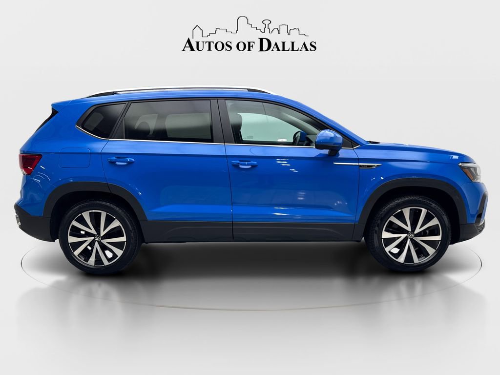 Used 2022 Volkswagen Taos SE w/ Panoramic Sunroof Package AWD/4WD image 10