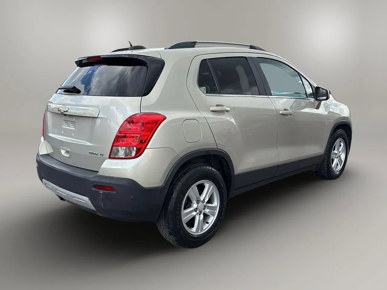 Used 2016 Chevrolet Trax LT w/ LT Convenience Package FWD image 5