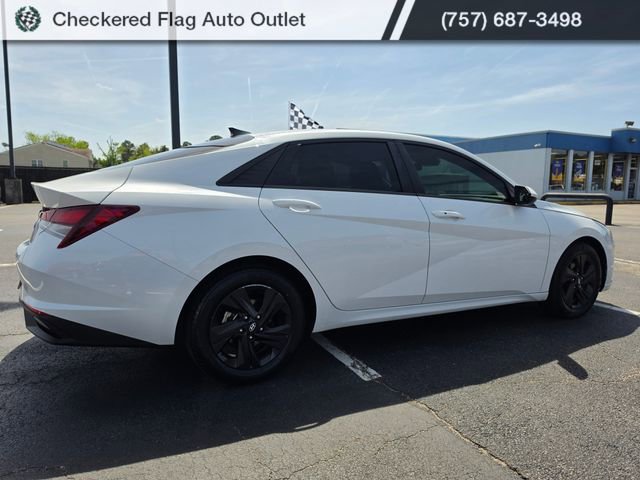 Used 2022 Hyundai Elantra SEL w/ Convenience Package image 8