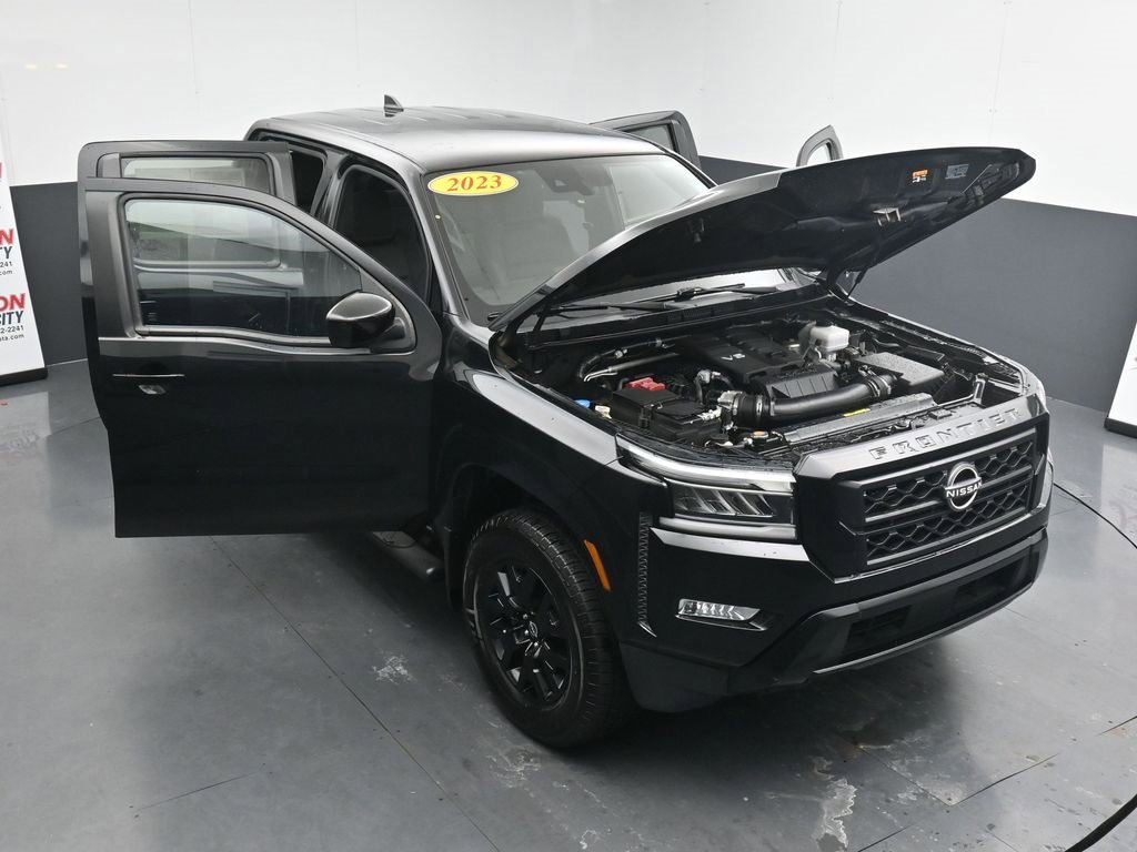 Used 2023 Nissan Frontier SV w/ Midnight Edition Package image 39