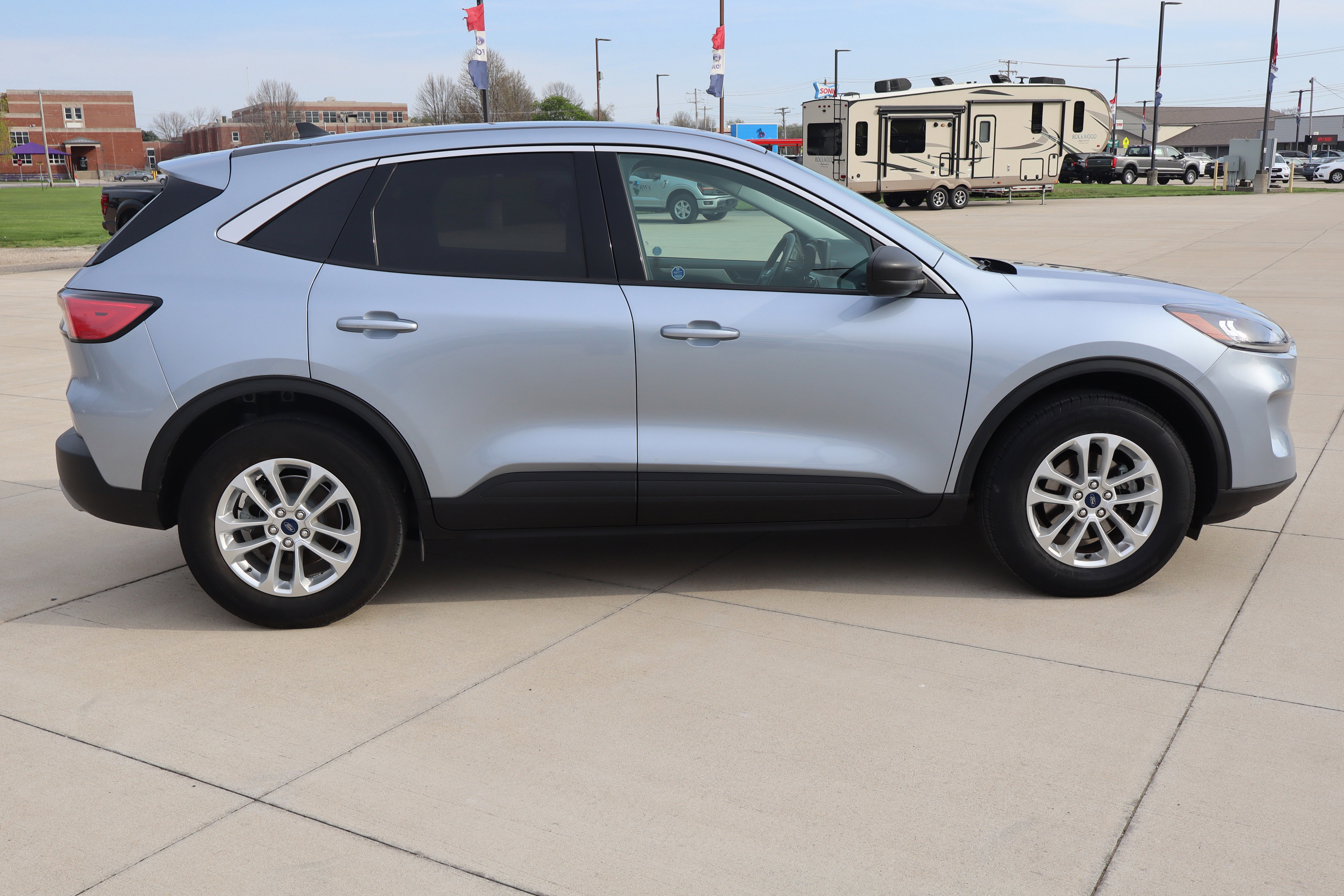 Used 2022 Ford Escape SE w/ Convenience Package AWD/4WD image 4