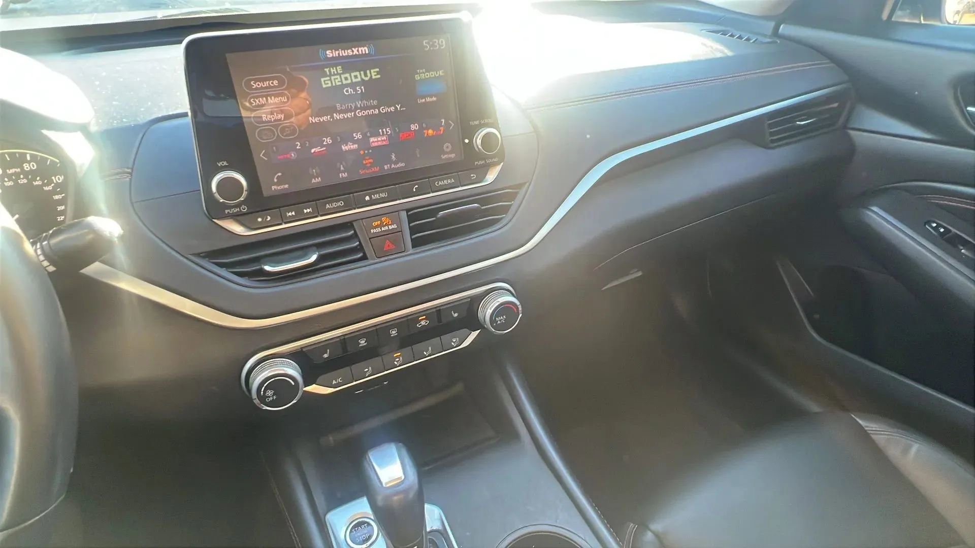 Used 2020 Nissan Altima 2.5 SR w/ Premium Package image 18