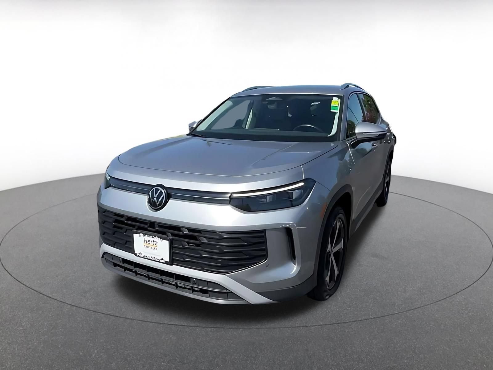 Used 2026 Volkswagen Tiguan SE AWD/4WD image 7