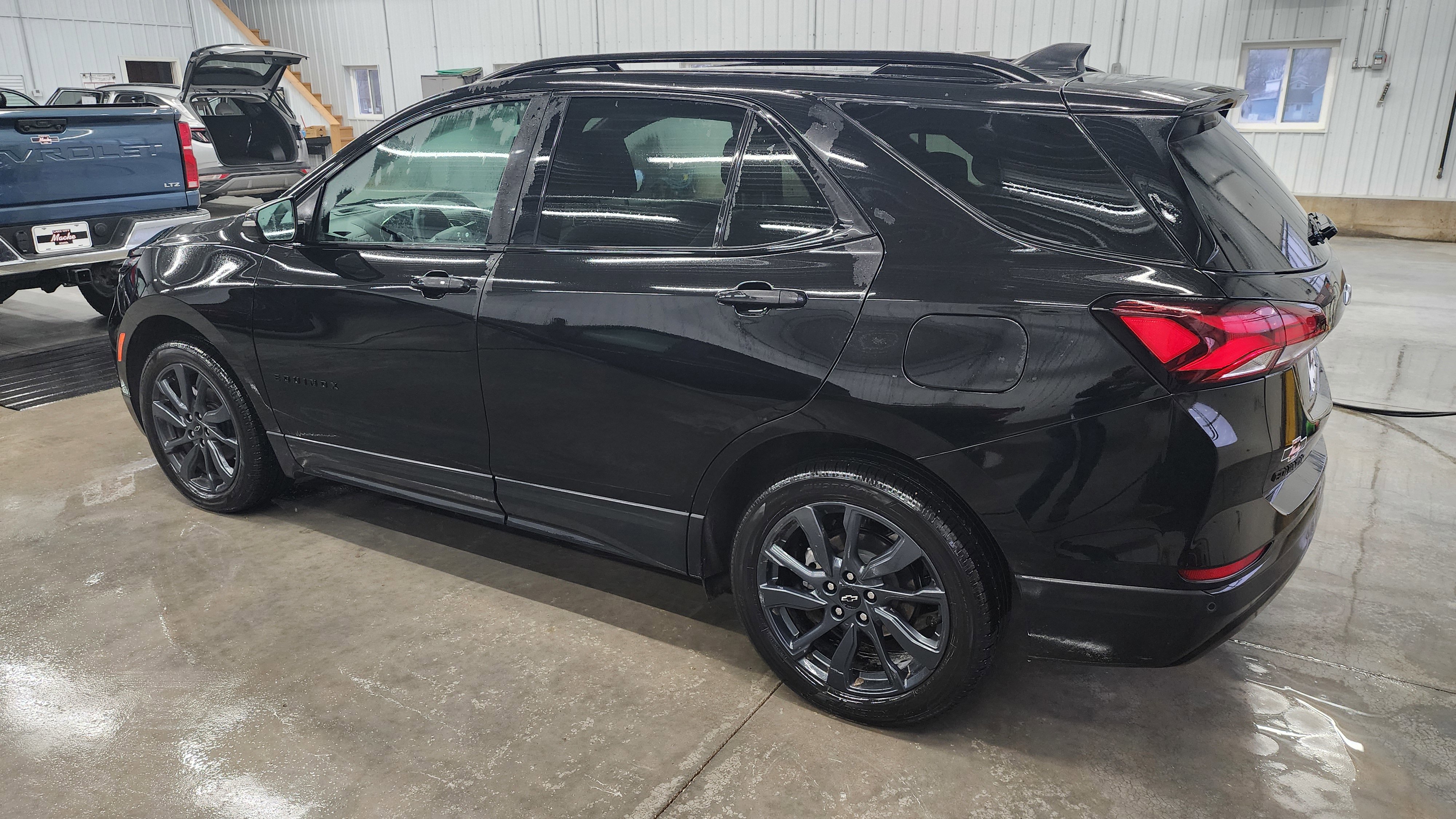 Certified 2024 Chevrolet Equinox RS w/ RS Leather Package image 6