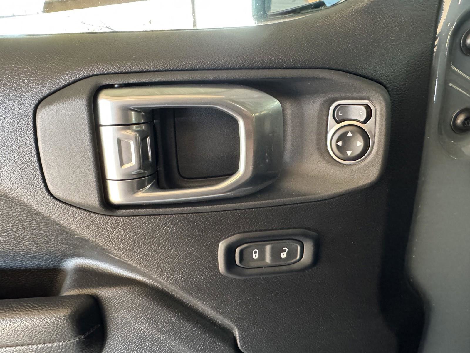 Used 2024 Jeep Wrangler Rubicon w/ XTREMEE 35" Tire Package image 22