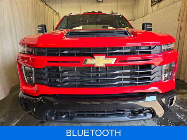 Used 2024 Chevrolet Silverado 2500 Custom w/ Custom Convenience Package AWD/4WD video 3