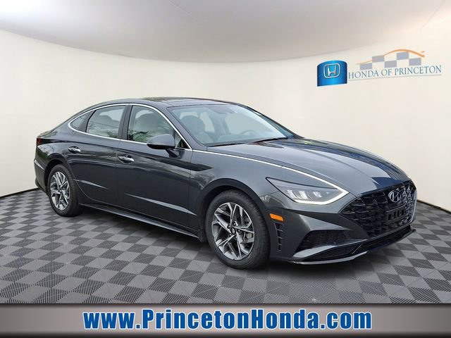 Used 2022 Hyundai Sonata SEL w/ Convenience Package FWD image 1