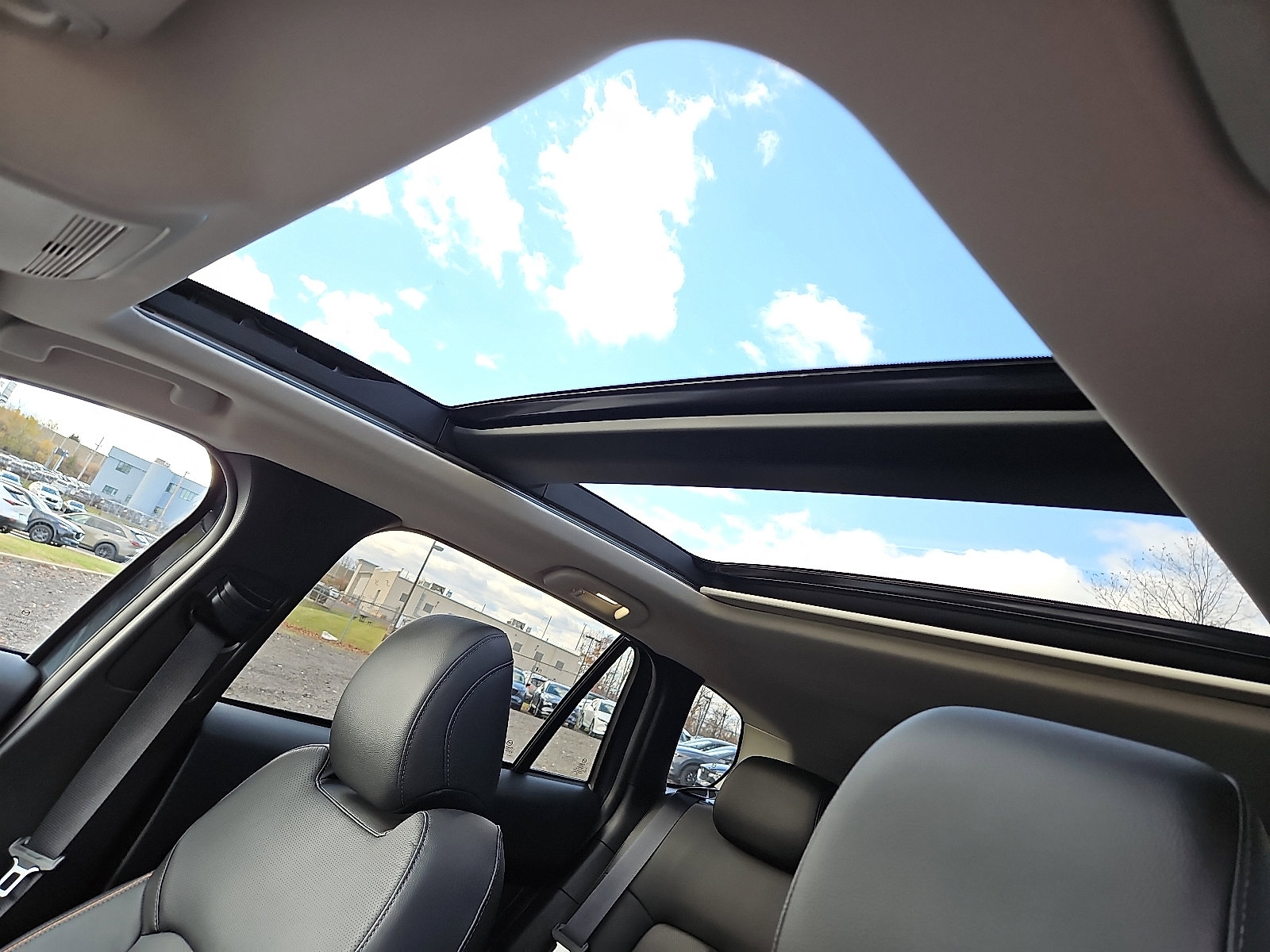 Used 2025 MAZDA CX-50 2.5 Hybrid w/ Weather Package image 13