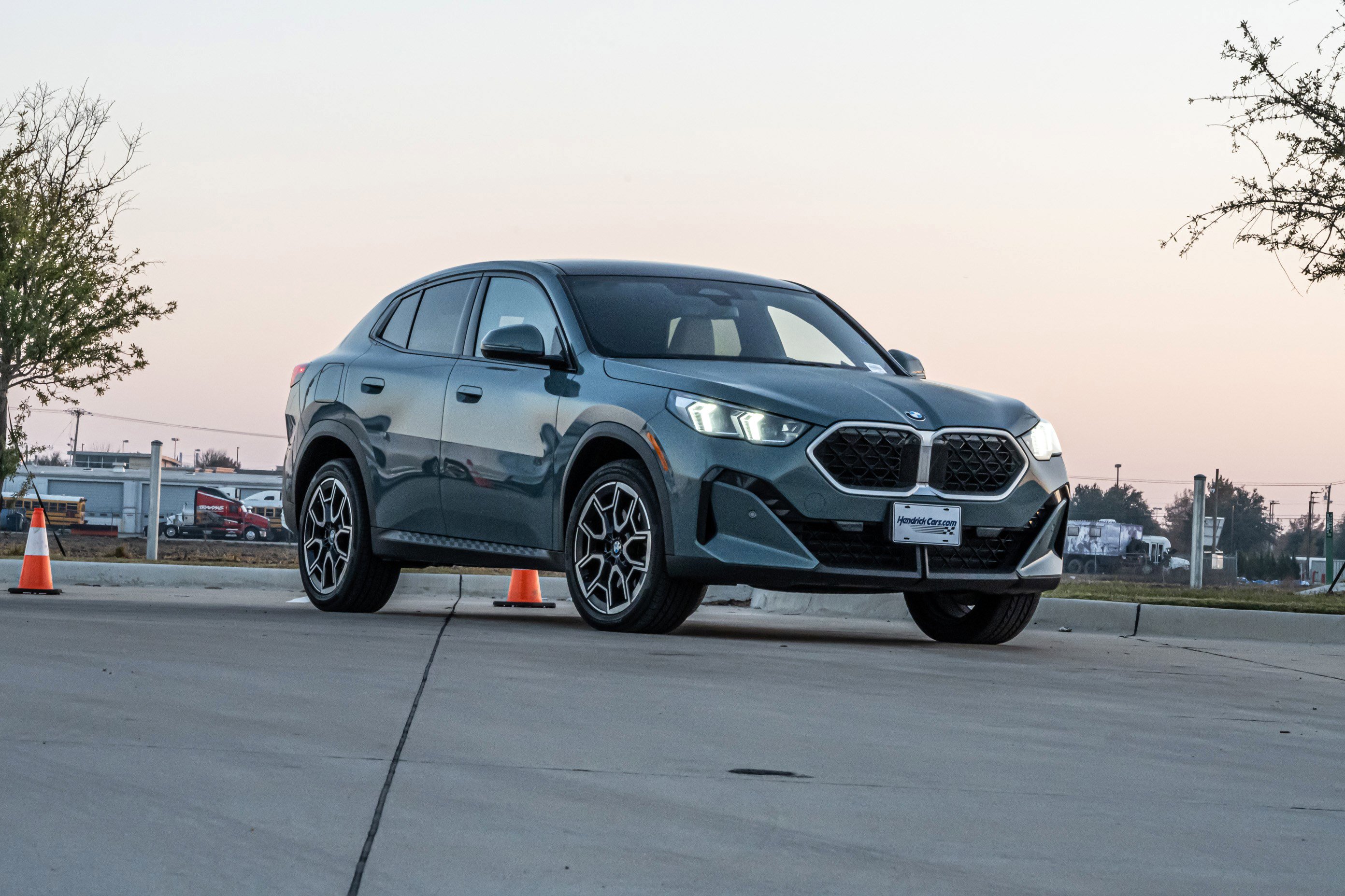 Certified 2024 BMW X2 xDrive28i image 2