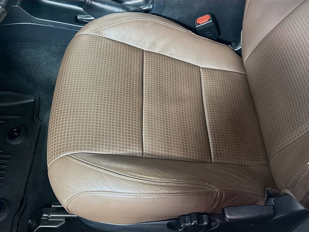 Used 2018 Toyota Tacoma Limited image 19