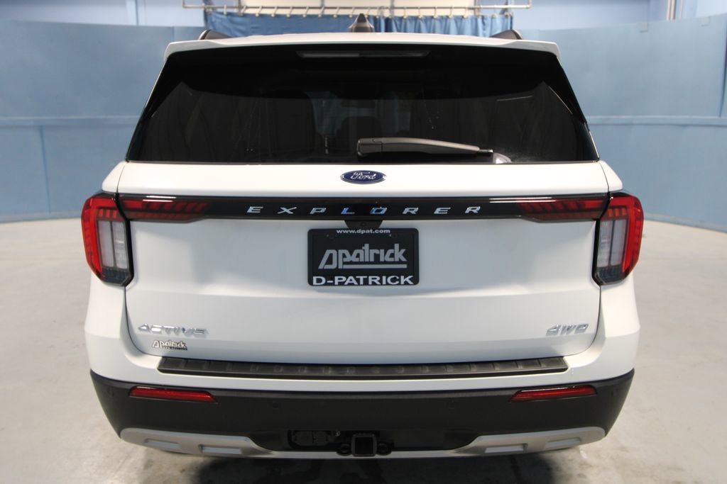 Used 2025 Ford Explorer Active w/ Active Comfort Package image 31