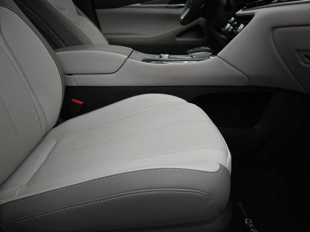 Used 2026 INFINITI QX60 Pure w/ Cargo Package image 26