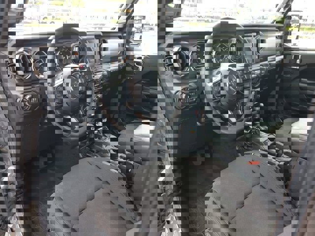 Certified 2023 Jeep Wrangler Willys AWD/4WD image 11