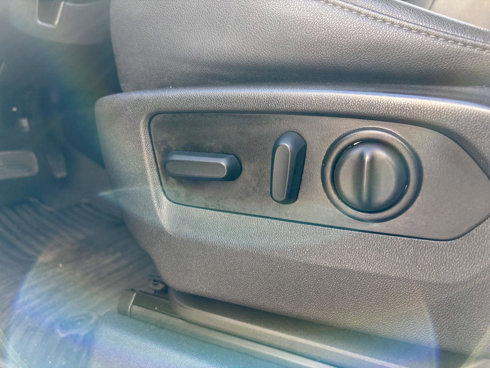 Used 2022 Chevrolet Silverado 3500 LTZ w/ LTZ Premium Texas Edition image 17