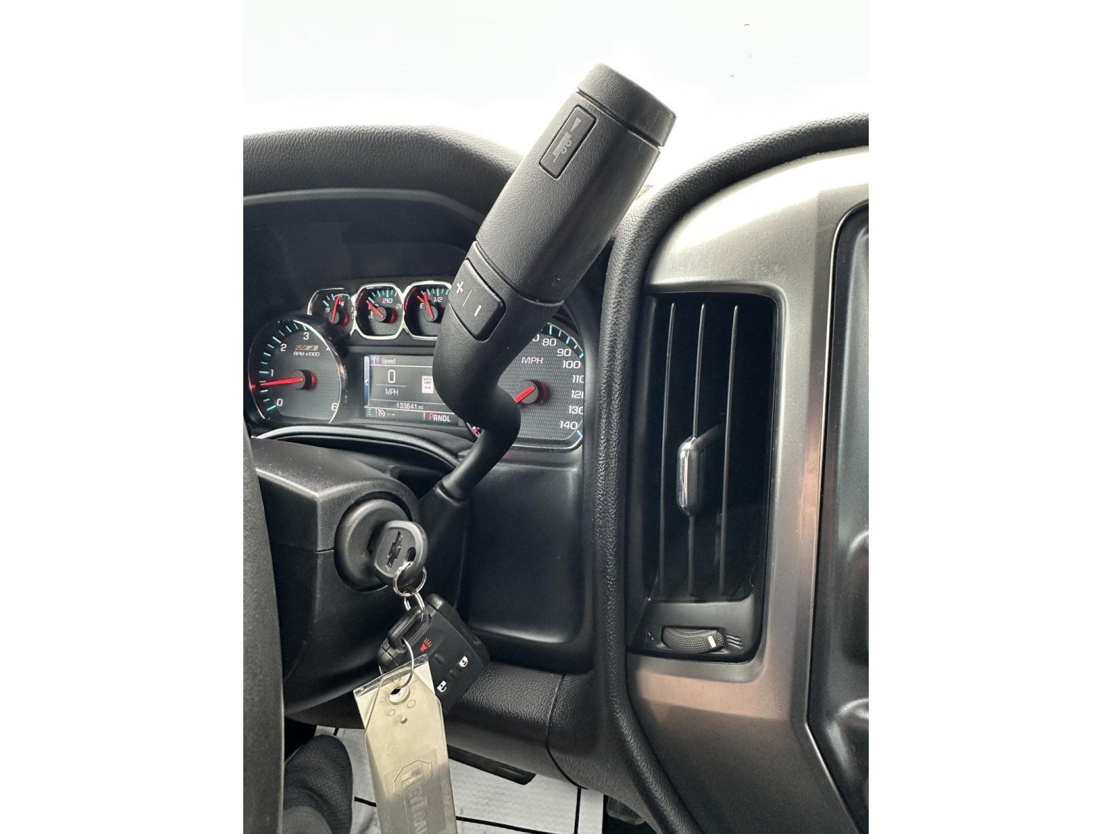 Used 2017 Chevrolet Silverado 1500 LT AWD/4WD image 61