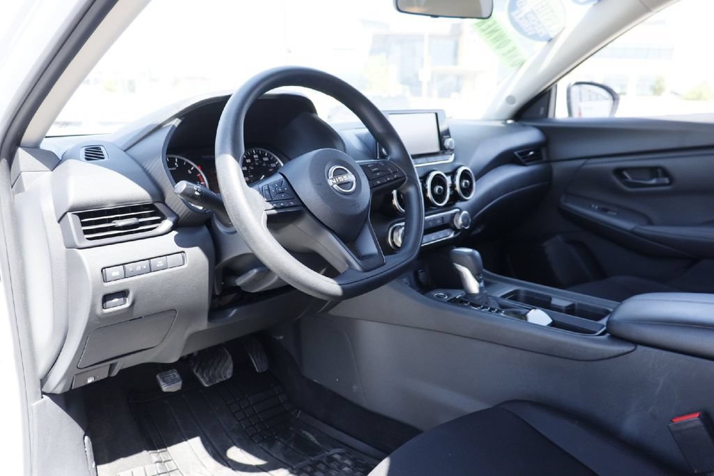 Used 2025 Nissan Sentra S FWD image 3
