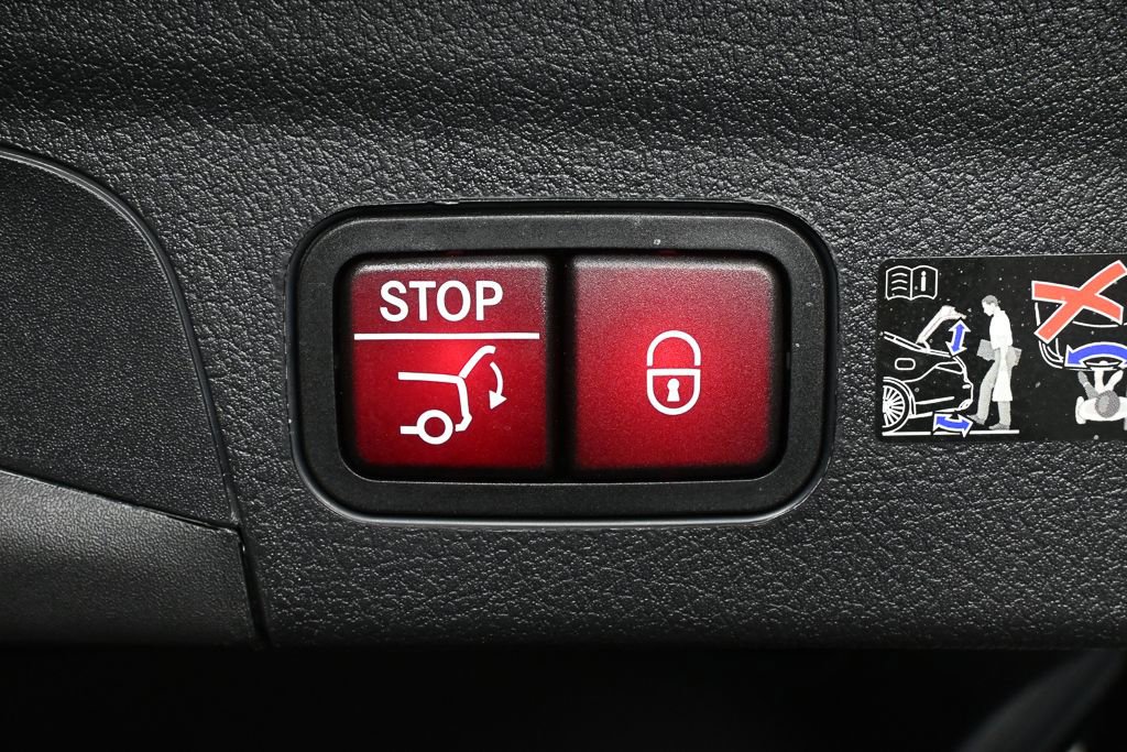 Certified 2026 Mercedes-Benz GLE 450e 4MATIC image 31