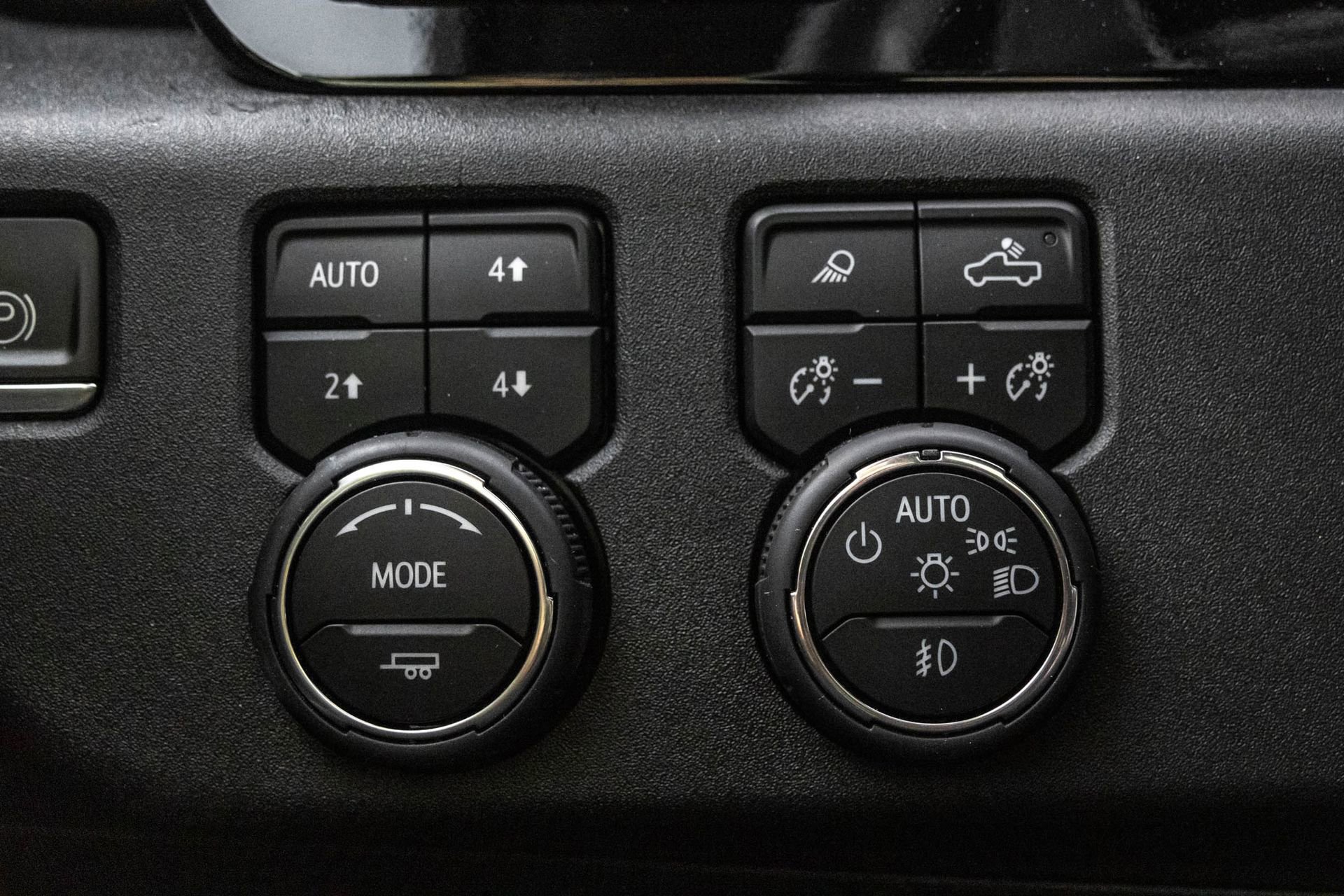 Used 2023 Chevrolet Silverado 1500 LTZ w/ LTZ Premium Package AWD/4WD image 25
