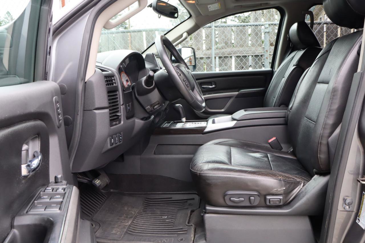 Used 2015 Nissan Titan SL AWD/4WD image 4