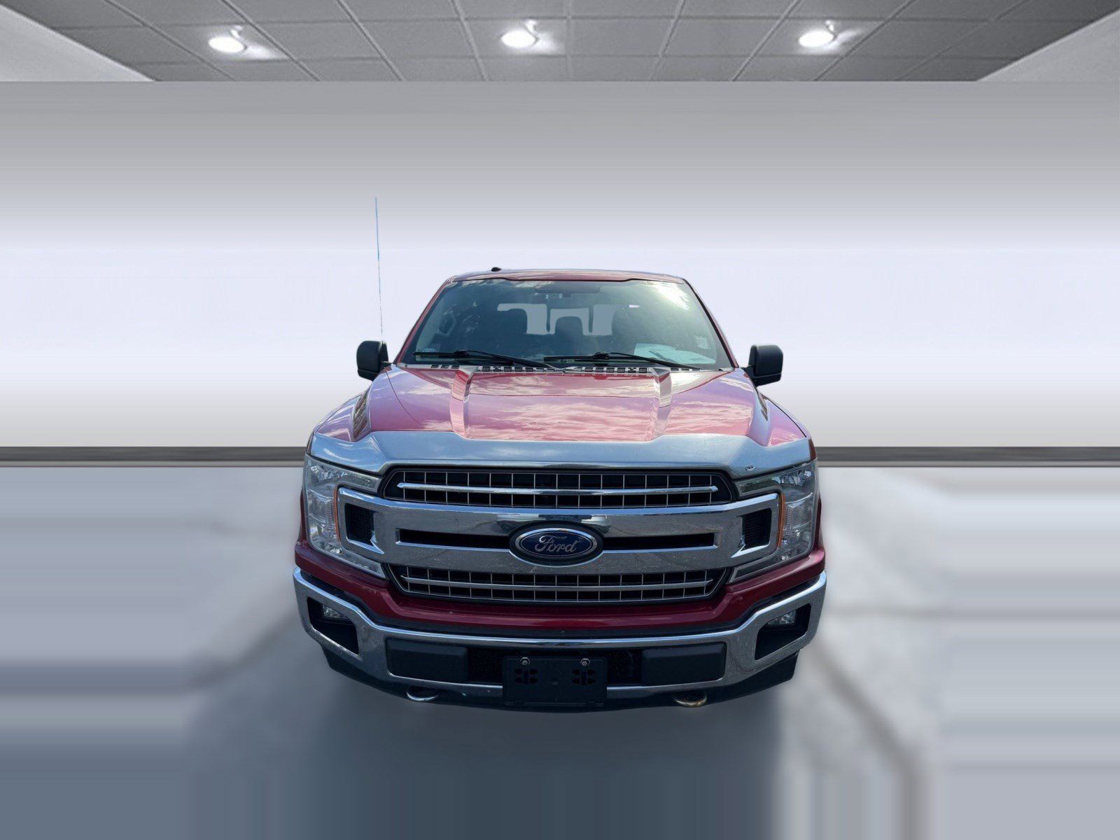 Used 2018 Ford F150 XLT w/ Equipment Group 302A Luxury AWD/4WD image 3