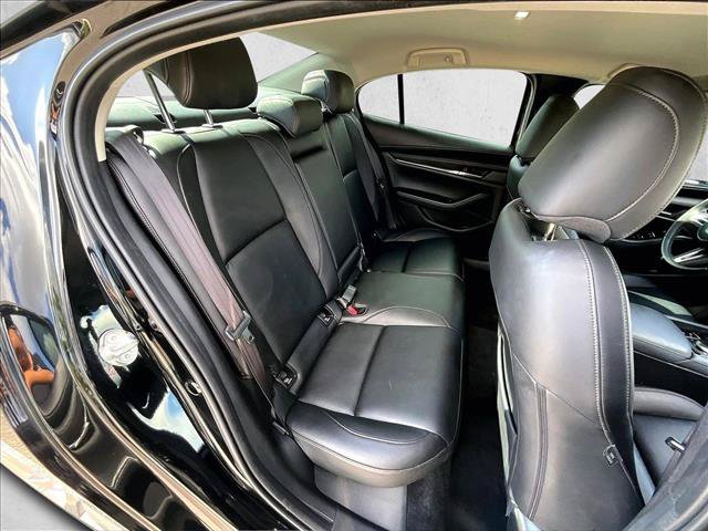 Used 2019 MAZDA MAZDA3 Sedan FWD image 26