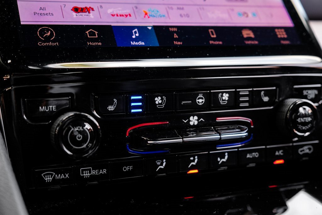 Used 2022 Jeep Grand Cherokee Summit image 32