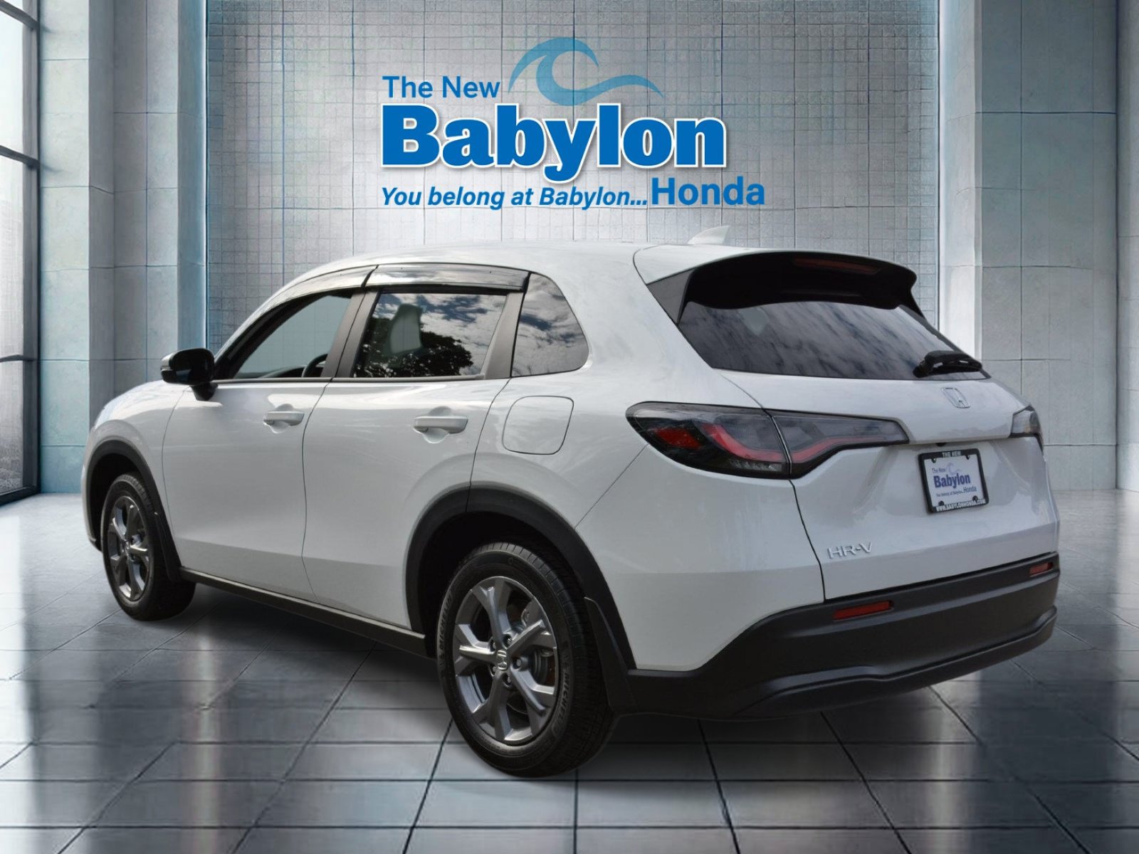 Used 2027 Honda HR-V LX image 3