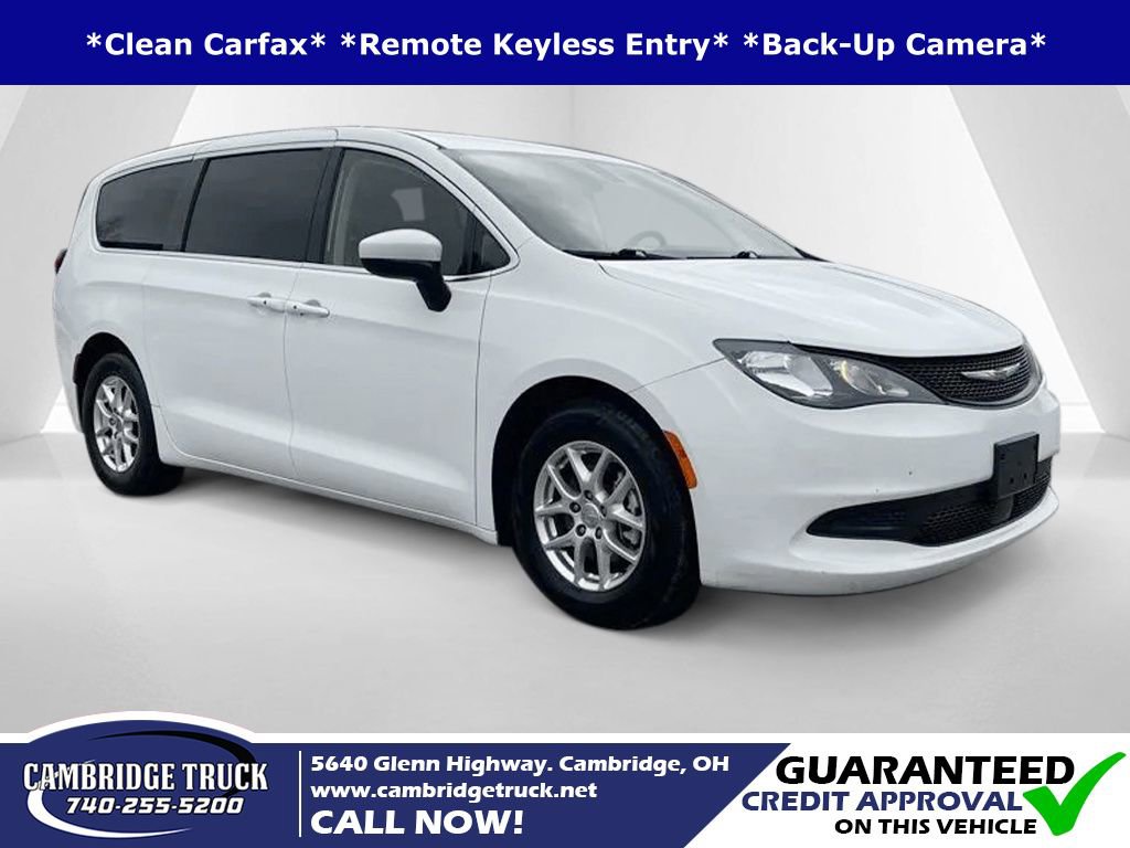 Used 2022 Chrysler Voyager LX image 1