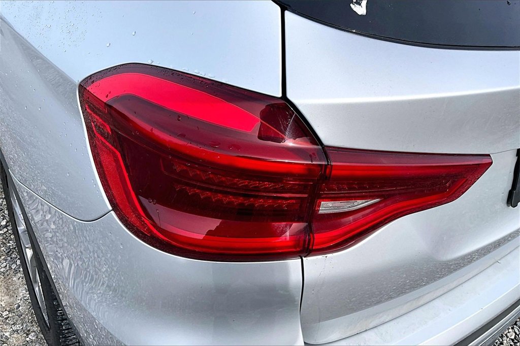Used 2018 BMW X3 xDrive30i w/ Premium Package image 28