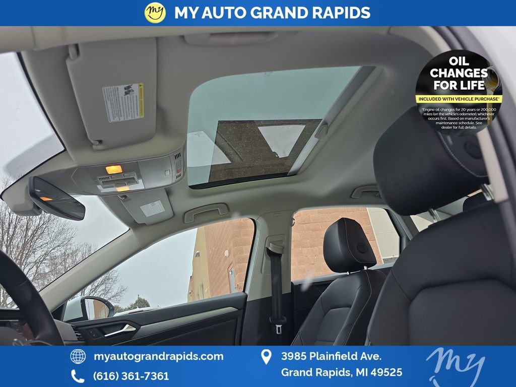 Used 2024 Volkswagen Jetta SE image 22