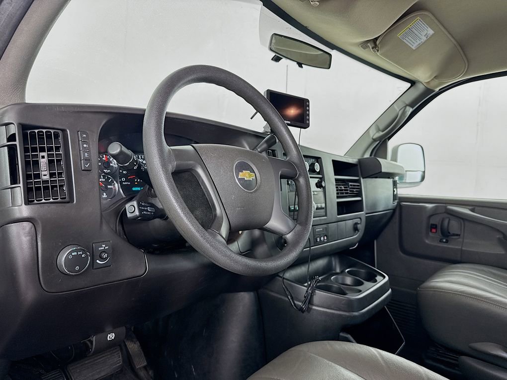 Used 2014 Chevrolet Express 1500 RWD image 12