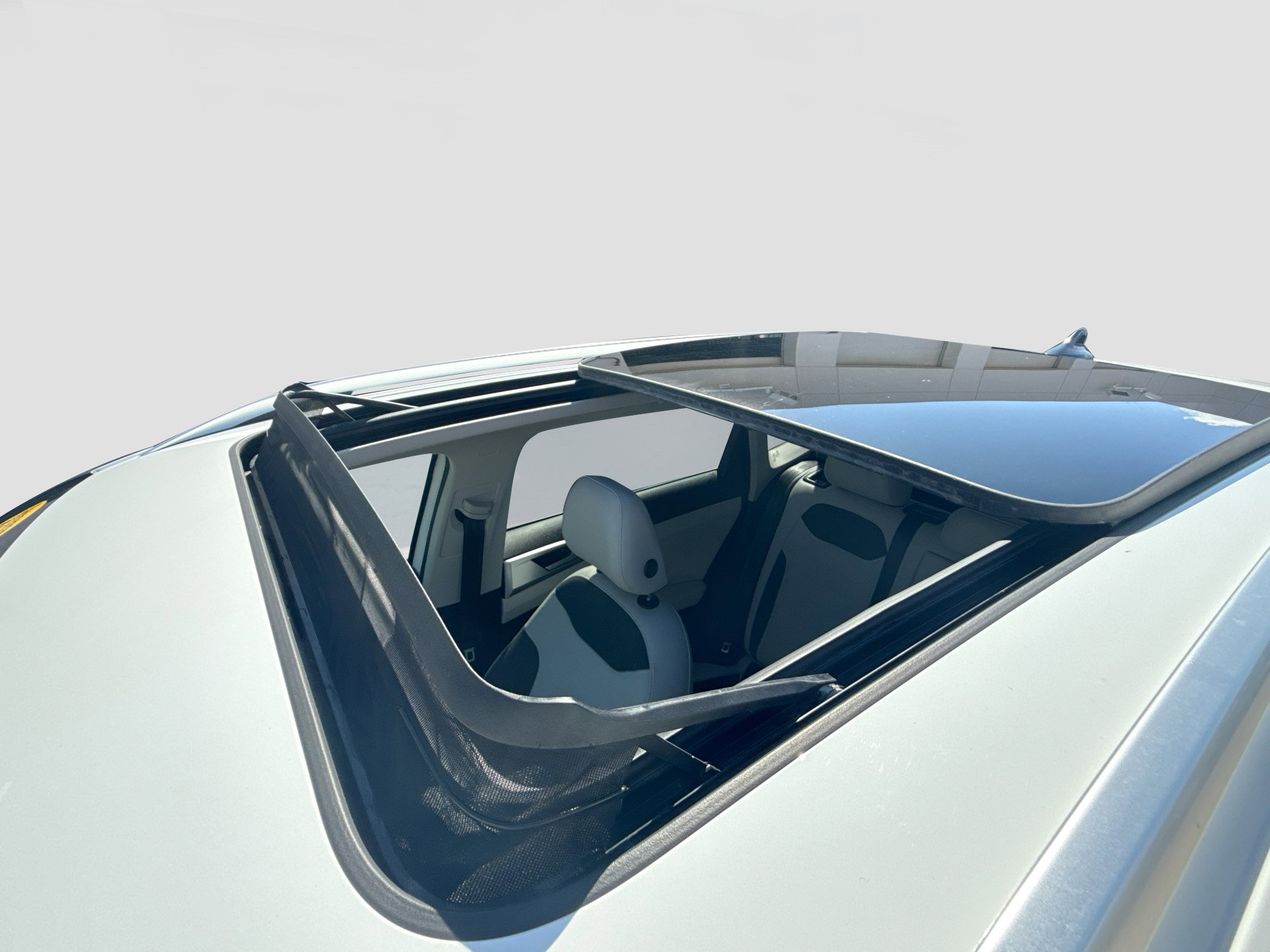 Used 2025 Volkswagen Taos SE image 17