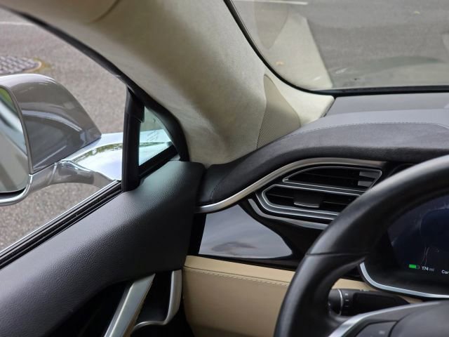 Used 2015 Tesla Model S 85D image 15