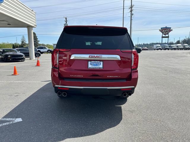 Used 2022 GMC Yukon XL Denali AWD/4WD image 3