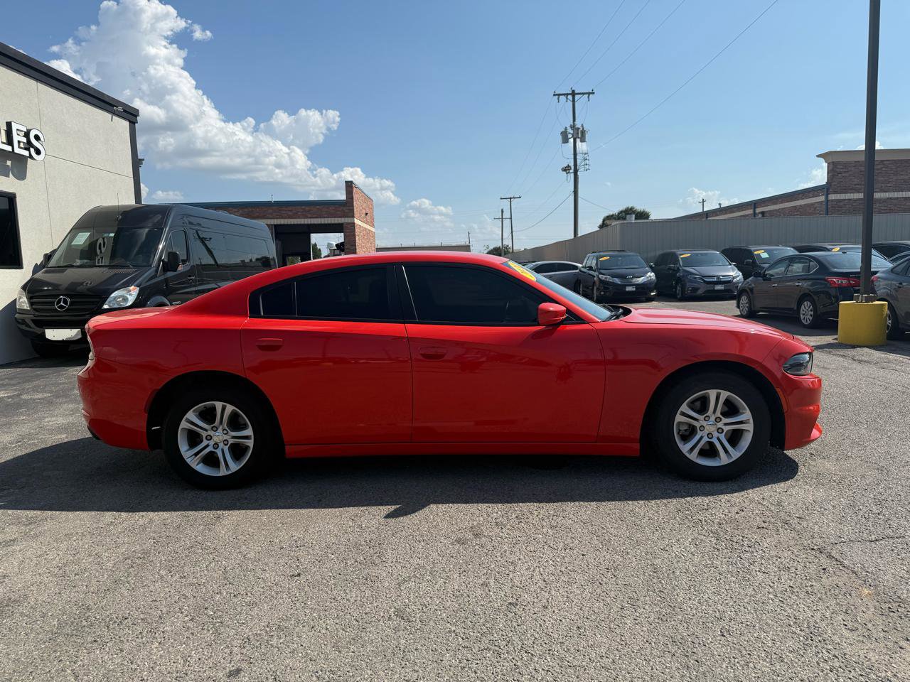Used 2021 Dodge Charger SXT w/ Leather Interior Group RWD image 5