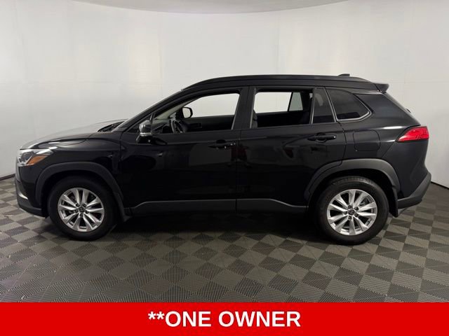 Used 2024 Toyota Corolla Cross LE FWD image 5