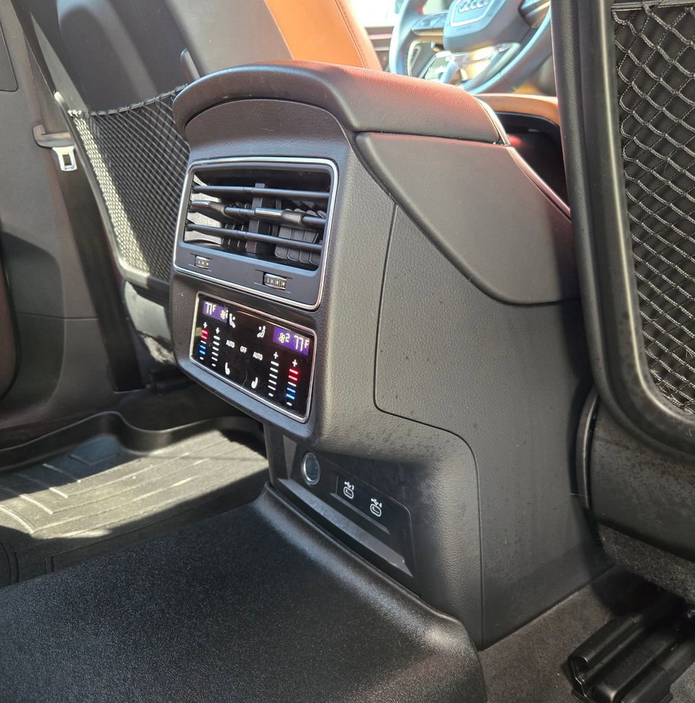 Used 2021 Audi RS Q8 image 24