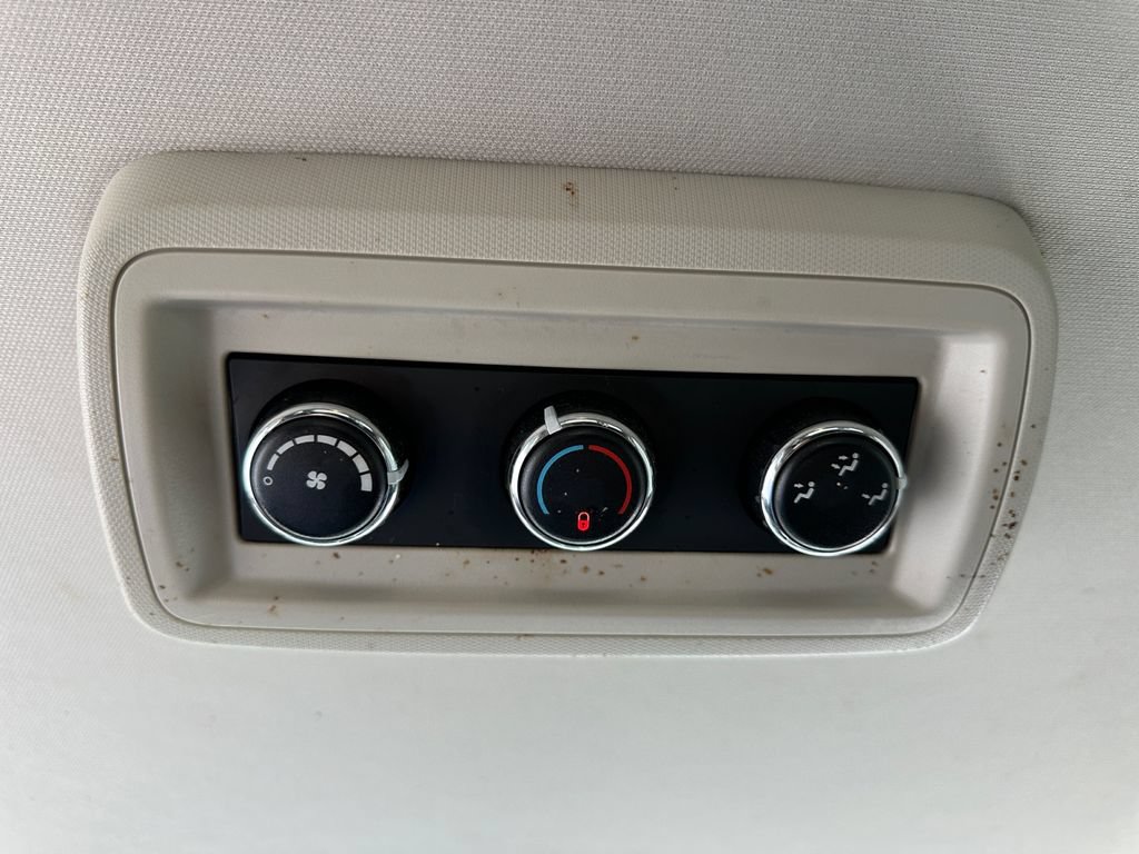 Used 2016 Dodge Grand Caravan SXT FWD image 33